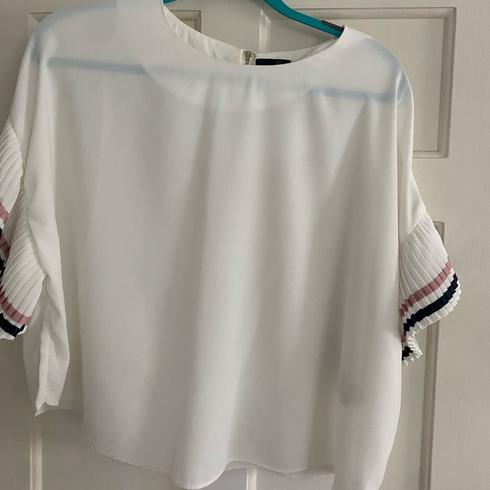White Short Sleeve Tunic with Colored Detailing on Sleeves
